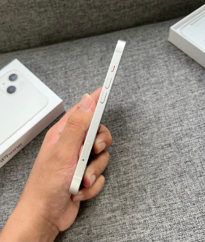 苹果13磕碰版iphone13普通版-第1张图片-太平洋在线下载